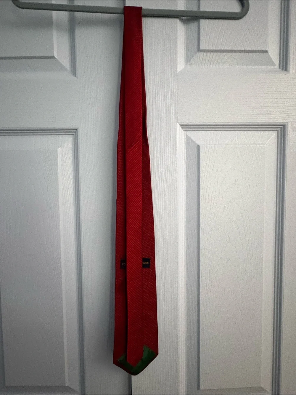 Tommy Hilfiger Solid Textured Red Mens Tie